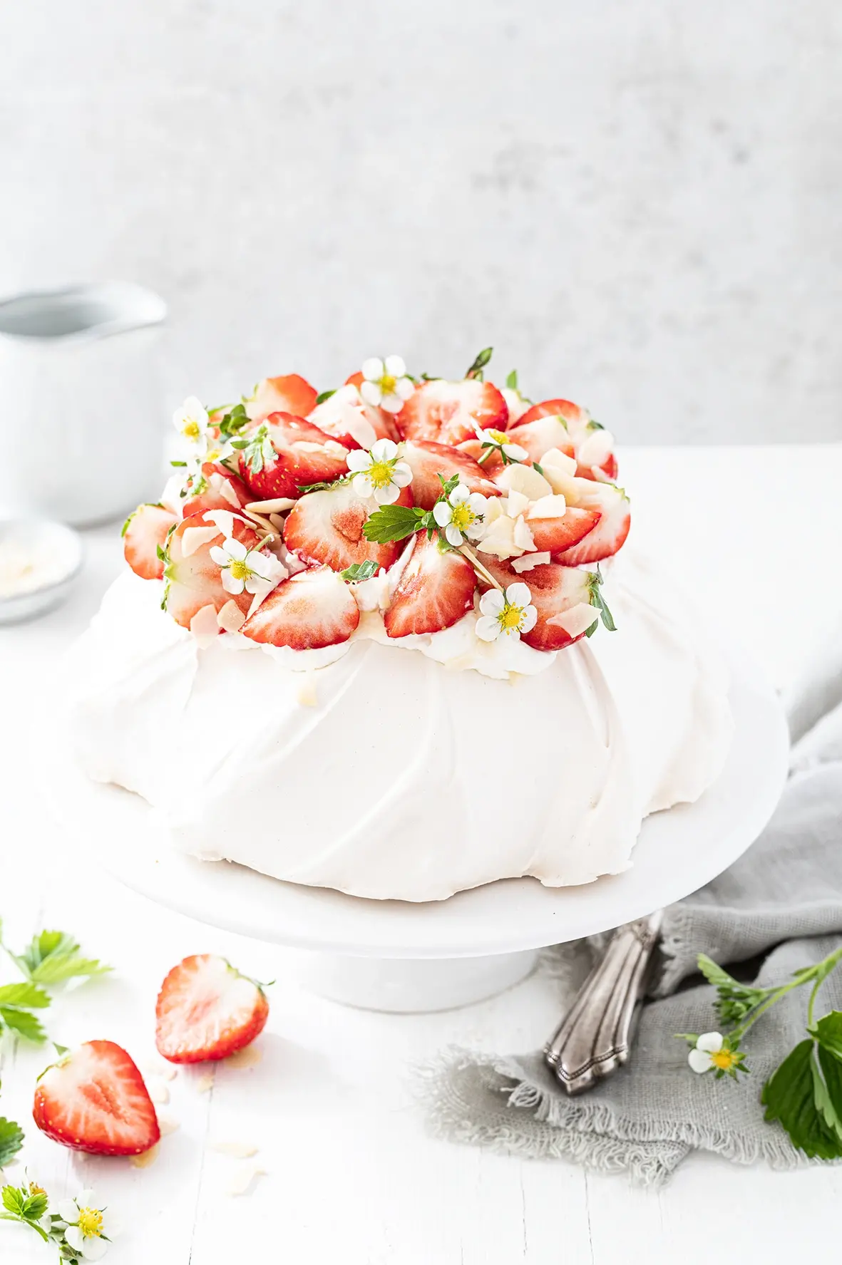 Erdbeer Pavlova Kuchen des Monats